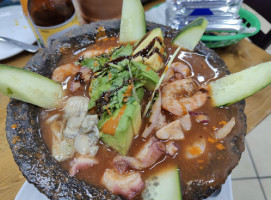 Mariscos El Guayabo food