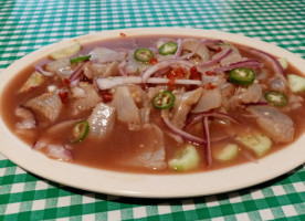 Mariscos La Carreta food