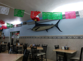 Pescados Y Mariscos Anyta inside