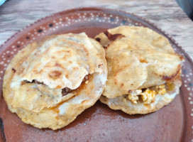 Gorditas Y Antojitos Mexicanos Los Arcos food