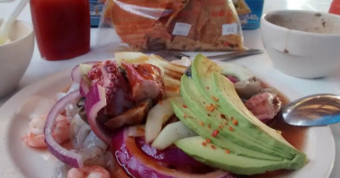 Mariscos El Pulpis food