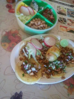 Cenaduria Y Antojitos Ochoa food