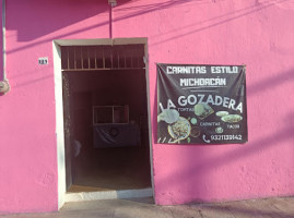 Carnitas La Gozadera. food