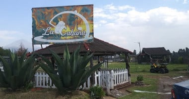 El Lechón A La Cubana outside