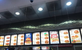 Carl's Jr Terraza Oblatos food