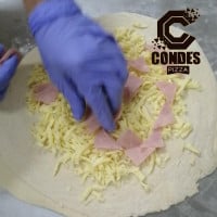 Conde's Pizza food