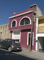 El Porton De San Antonio outside