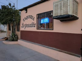 Taqueria La Pasadita outside