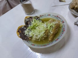 Antojitos Mexicanos La Güera food