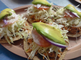 Tacos Y Quedadillas Las Mixquecas food