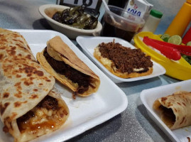 Tacos De Birria El Compadre food