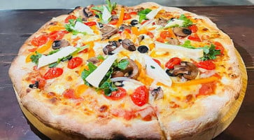 Pizzas Y Pastas La Toscana food