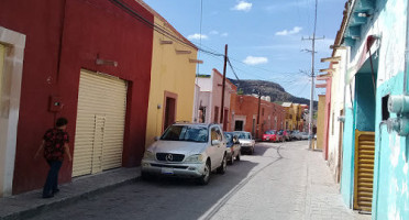 Taquería El Santos food