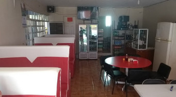 Taquería El Primo inside