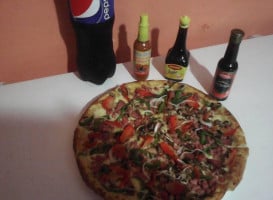 Pizzería El Hornito food