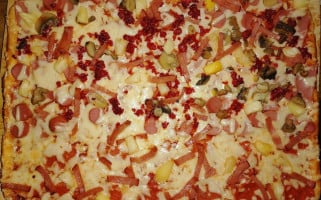 Yummy Pizzas Juchitan food