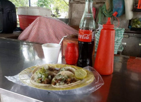 Taqueria El Consomecito food