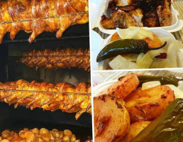 Poyoo: Pollos Rostizados A La Leña food