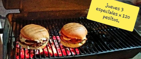 Hamburguesas El Regio food