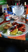 Mariscos Arturo´s food