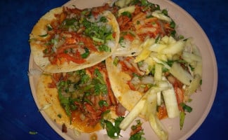 Un Senor Taco food