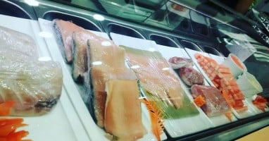 Natsuki Sushi Wok food