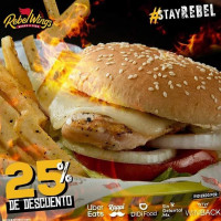 Rebel Wings Cuernavaca D10 food