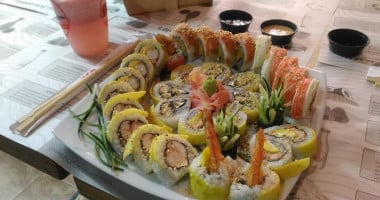 Hanashi Sushi food