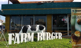 Farm Burger Meat Barn outside