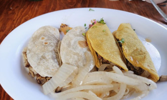 El Salsero Tacos Grill food