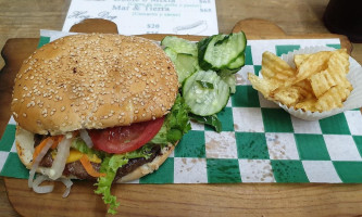 Kombi Burger food