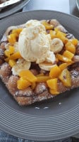 Winkle Waffle Ciudad Jardin food