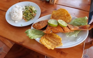 Playa Mar: Cevichería food