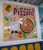 El Rincon Pizzero inside