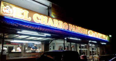 El Charro Panzón outside