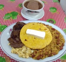 Señorial Guanteros, Envigado food