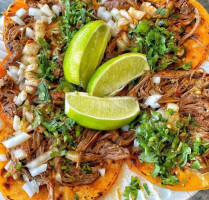 Birria Y Barbacoa La Granja food