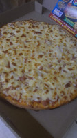 Lukrys Pizza food