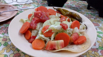 Taqueria Aqui Estamos Hoy outside