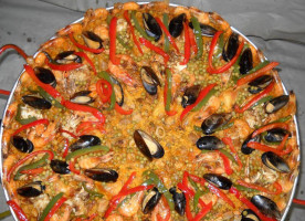 La Paella De Mongrell food