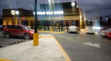 Buffalo Wild Wings inside