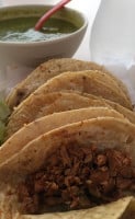 Taqueria Jhonny food