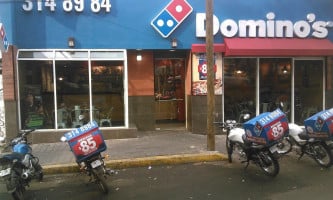 Domino's food