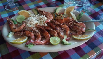 Flamingos Carnes Y Mariscos food