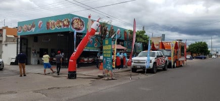 Mariscos Acuario outside