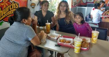 Church's Texas Chicken Malecón food