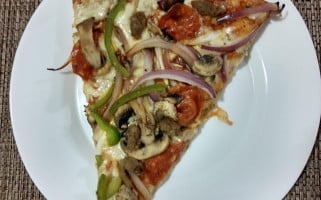 Jack's Pizzeria Kabah food