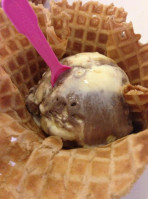 Baskin Robbins food