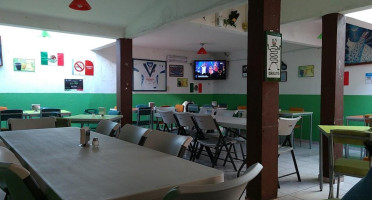 Taqueria Bini'ni Grillos inside