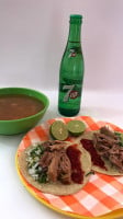 Los Chanchos Y El Borrego Carnitas Y Barbacoa food